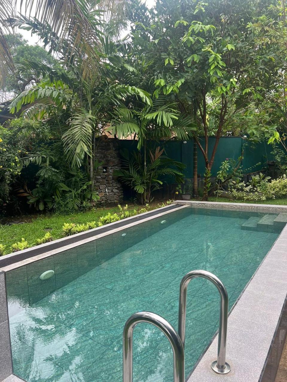 Villa Peace Heaven Галле Экстерьер фото